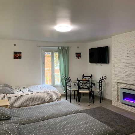 Apartamento Formidable Studio au cœur historique de Fréjus Exterior foto