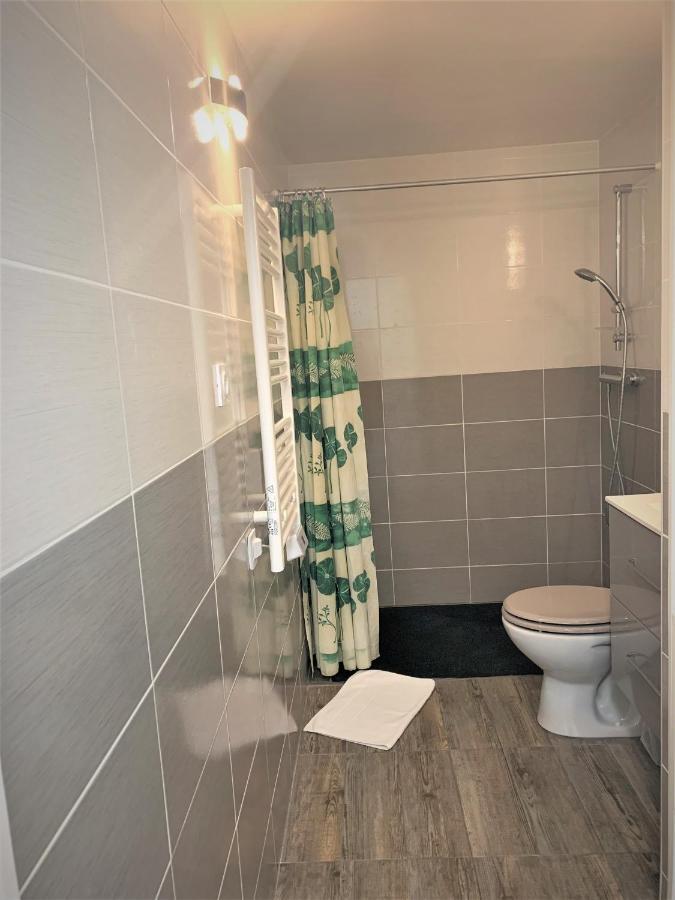 Apartamento Formidable Studio au cœur historique de Fréjus Exterior foto